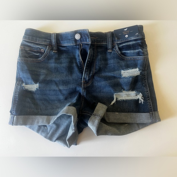 NWT HOLLISTER perfect summer shorts High Rise 3” - Picture 8 of 9